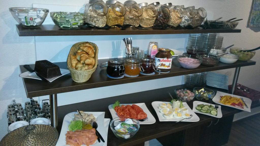 Hotel Art Inn Dinslaken Kültér fotó