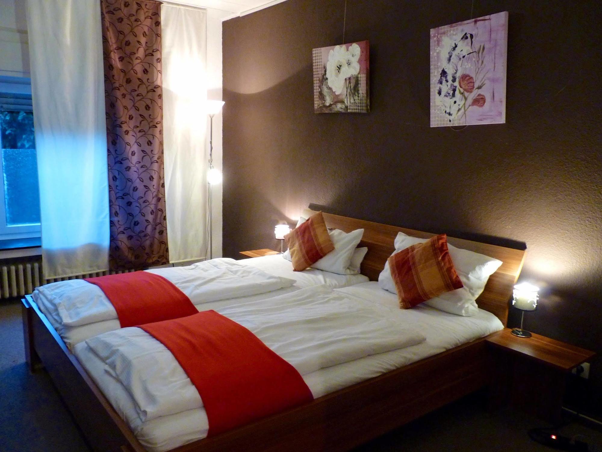 Hotel Art Inn Dinslaken Kültér fotó